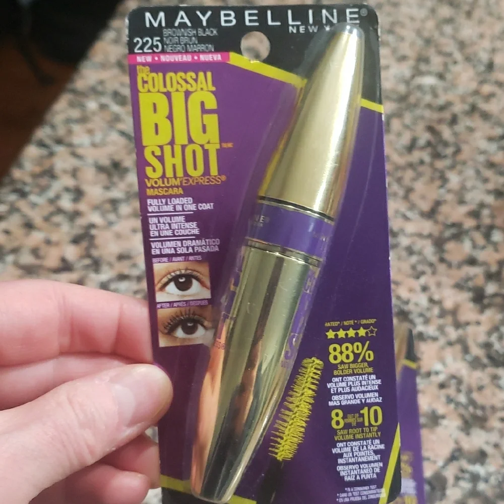 Maybelline Colossal Big Shot Volume Express Mascara - Gold and Purple